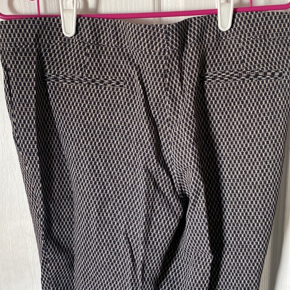 Slacks ETRO made in Italy. Excellent condition.   Very soft silky material - Picture 9 of 10